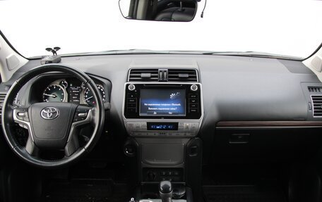 Toyota Land Cruiser Prado 150 рестайлинг 2, 2019 год, 6 150 000 рублей, 14 фотография