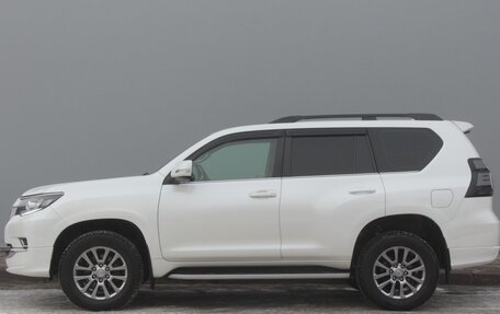 Toyota Land Cruiser Prado 150 рестайлинг 2, 2019 год, 6 150 000 рублей, 12 фотография