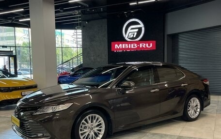 Toyota Camry, 2018 год, 3 700 000 рублей, 11 фотография