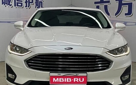 Ford Mondeo V, 2020 год, 1 690 000 рублей, 2 фотография