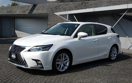 Lexus CT I рестайлинг, 2020 год, 1 936 000 рублей, 2 фотография