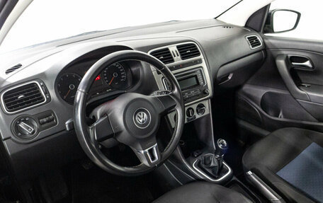 Volkswagen Polo VI (EU Market), 2013 год, 749 777 рублей, 11 фотография