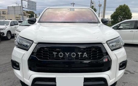 Toyota Hilux VIII, 2023 год, 6 325 000 рублей, 1 фотография