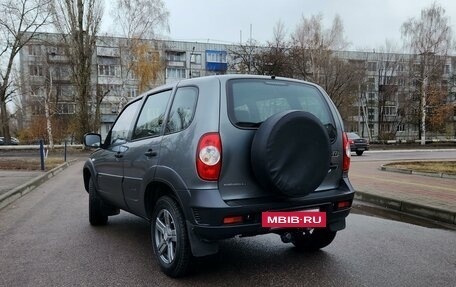 Chevrolet Niva I рестайлинг, 2018 год, 830 000 рублей, 7 фотография