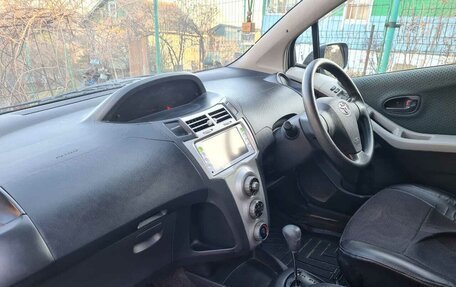 Toyota Vitz, 2007 год, 555 000 рублей, 12 фотография