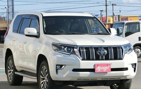 Toyota Land Cruiser Prado 150 рестайлинг 2, 2021 год, 3 490 000 рублей, 3 фотография