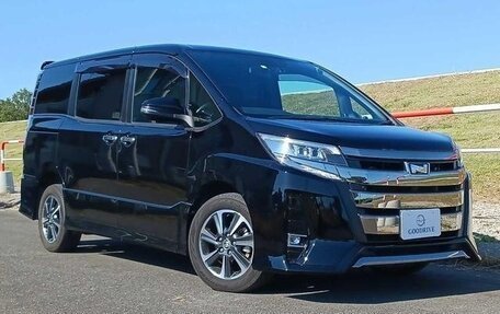 Toyota Noah III, 2020 год, 2 090 000 рублей, 6 фотография