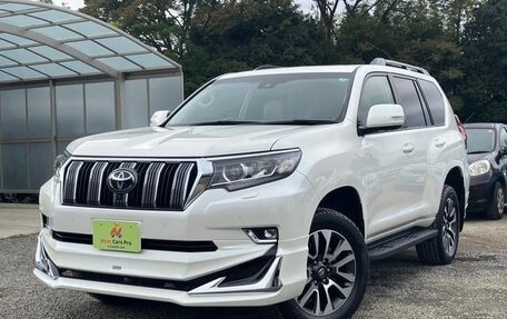 Toyota Land Cruiser Prado 150 рестайлинг 2, 2021 год, 5 160 000 рублей, 2 фотография