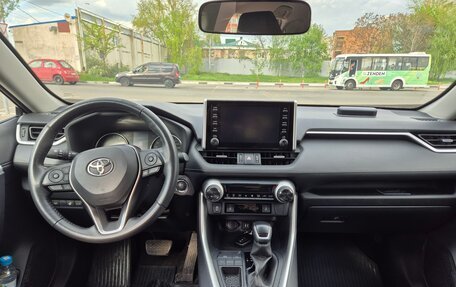 Toyota RAV4, 2020 год, 3 350 000 рублей, 3 фотография