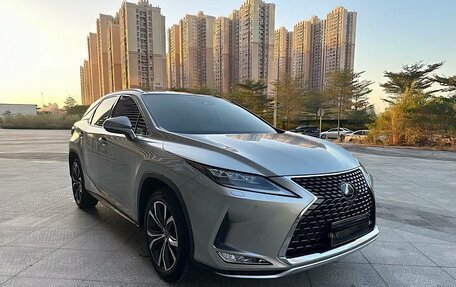 Lexus RX IV рестайлинг, 2022 год, 6 200 000 рублей, 1 фотография