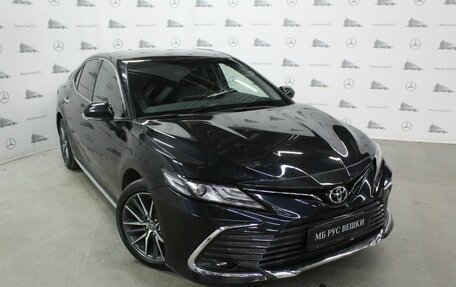 Toyota Camry, 2023 год, 4 070 000 рублей, 3 фотография