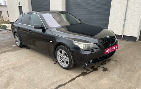 BMW 5 серия, 2006 год, 850 000 рублей, 2 фотография