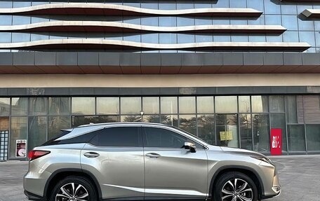 Lexus RX IV рестайлинг, 2022 год, 6 200 000 рублей, 4 фотография