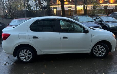 Renault Logan II, 2018 год, 631 000 рублей, 6 фотография