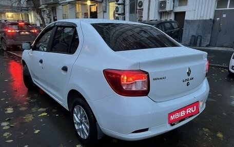 Renault Logan II, 2018 год, 631 000 рублей, 3 фотография