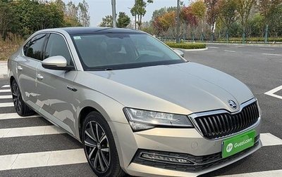 Skoda Superb III рестайлинг, 2021 год, 2 350 000 рублей, 1 фотография