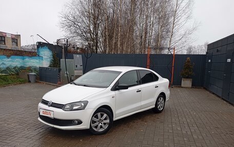 Volkswagen Polo VI (EU Market), 2013 год, 770 000 рублей, 2 фотография