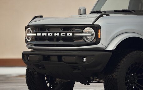 Ford Bronco, 2022 год, 8 000 000 рублей, 3 фотография