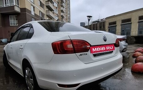 Volkswagen Jetta VI, 2013 год, 1 150 000 рублей, 2 фотография