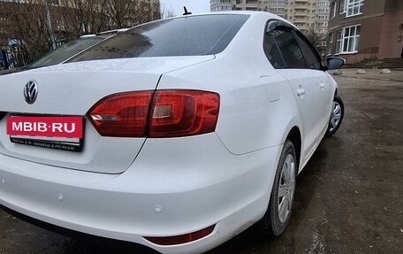 Volkswagen Jetta VI, 2013 год, 1 150 000 рублей, 4 фотография