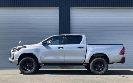 Toyota Hilux VIII, 2022 год, 4 825 000 рублей, 4 фотография