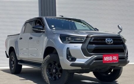 Toyota Hilux VIII, 2022 год, 4 825 000 рублей, 3 фотография