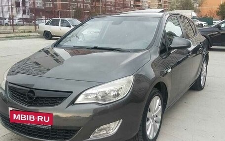 Opel Astra J, 2011 год, 850 000 рублей, 3 фотография