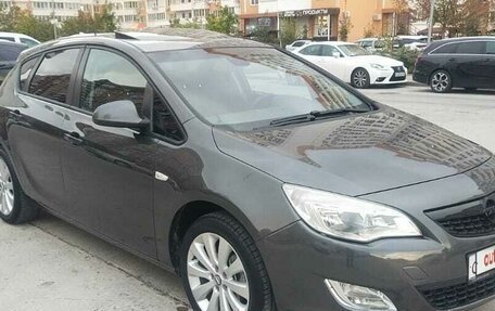 Opel Astra J, 2011 год, 850 000 рублей, 13 фотография