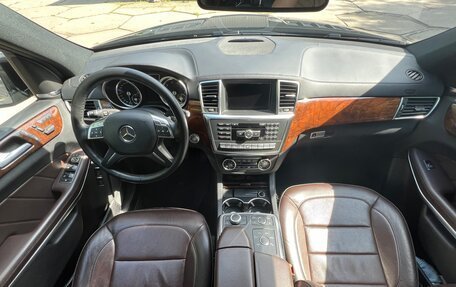 Mercedes-Benz GL-Класс, 2012 год, 2 750 000 рублей, 15 фотография