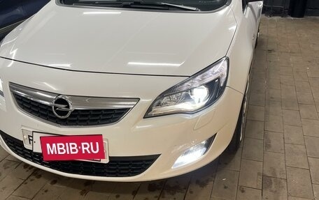 Opel Astra J, 2011 год, 950 000 рублей, 7 фотография