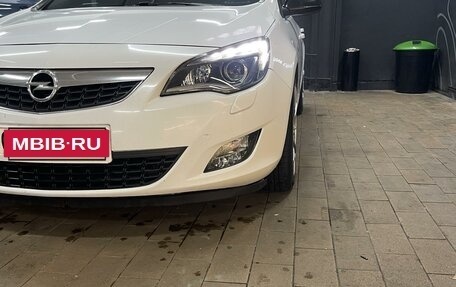 Opel Astra J, 2011 год, 950 000 рублей, 8 фотография