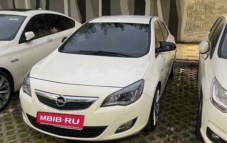 Opel Astra J, 2011 год, 950 000 рублей, 5 фотография