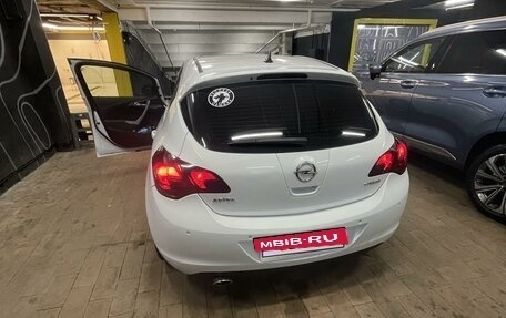 Opel Astra J, 2011 год, 950 000 рублей, 19 фотография