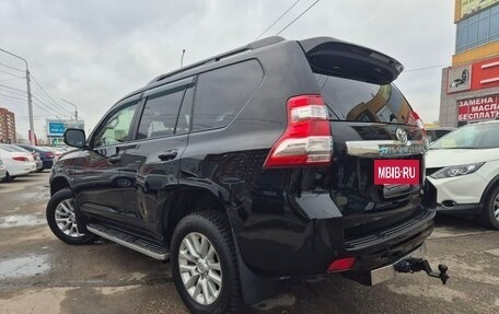 Toyota Land Cruiser Prado 150 рестайлинг 2, 2016 год, 3 599 000 рублей, 29 фотография