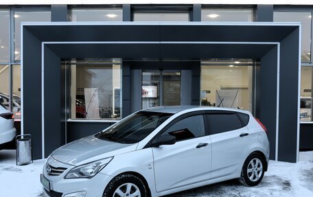 Hyundai Solaris II рестайлинг, 2015 год, 979 000 рублей, 2 фотография