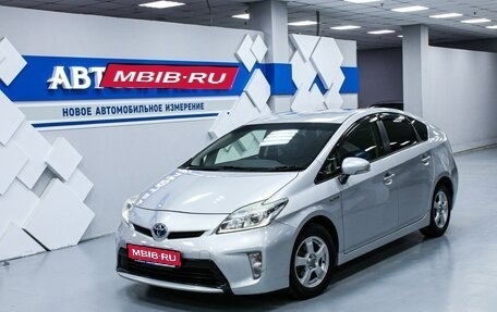 Toyota Prius, 2013 год, 1 363 000 рублей, 1 фотография