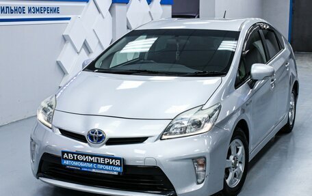 Toyota Prius, 2013 год, 1 363 000 рублей, 4 фотография