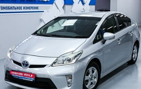 Toyota Prius, 2013 год, 1 363 000 рублей, 3 фотография