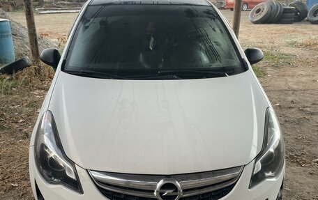 Opel Corsa D, 2013 год, 840 000 рублей, 1 фотография