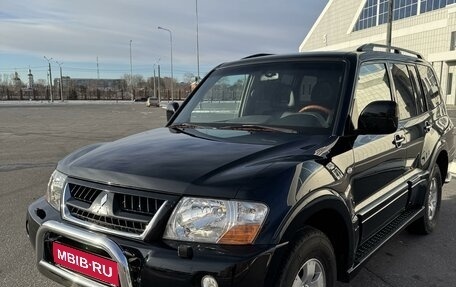 Mitsubishi Pajero III рестайлинг, 2004 год, 2 100 000 рублей, 1 фотография