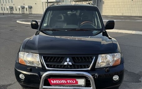 Mitsubishi Pajero III рестайлинг, 2004 год, 2 100 000 рублей, 2 фотография