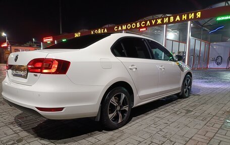 Volkswagen Jetta VI, 2013 год, 1 240 000 рублей, 5 фотография