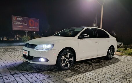 Volkswagen Jetta VI, 2013 год, 1 240 000 рублей, 16 фотография