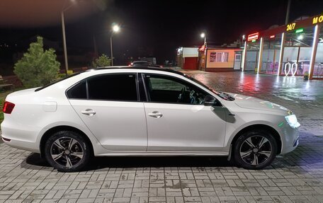 Volkswagen Jetta VI, 2013 год, 1 240 000 рублей, 18 фотография