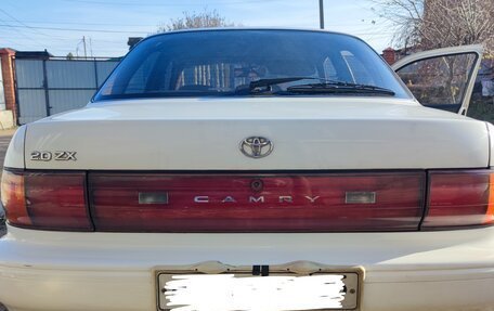 Toyota Camry V30, 1991 год, 589 000 рублей, 3 фотография