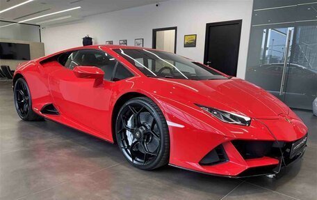 Lamborghini Huracán, 2023 год, 45 000 000 рублей, 2 фотография