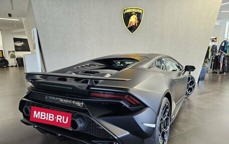 Lamborghini Huracán, 2023 год, 49 000 000 рублей, 16 фотография