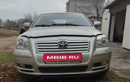 Toyota Avensis III рестайлинг, 2004 год, 900 000 рублей, 9 фотография