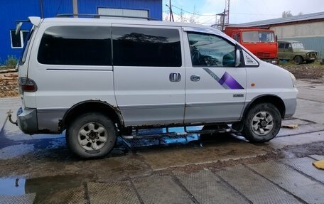 Hyundai H-1 II рестайлинг, 2006 год, 800 000 рублей, 5 фотография