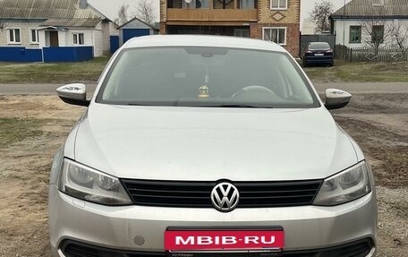 Volkswagen Jetta VI, 2013 год, 915 000 рублей, 5 фотография